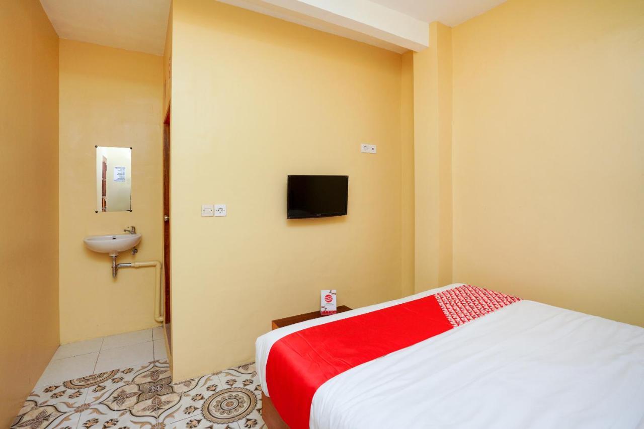 Oyo 2656 Az Zahra Residence Syariah Surabaya Eksteriør billede