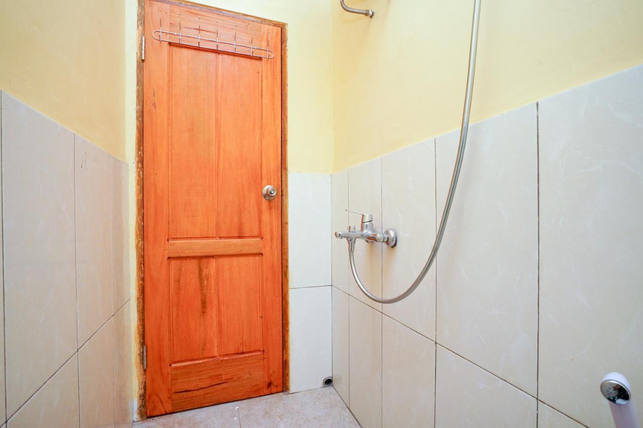 Oyo 2656 Az Zahra Residence Syariah Surabaya Eksteriør billede