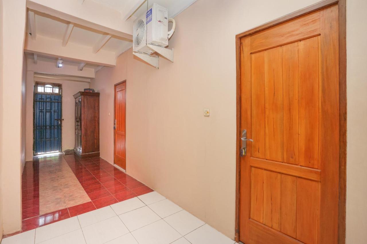 Oyo 2656 Az Zahra Residence Syariah Surabaya Eksteriør billede